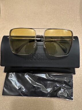 MOSCHINO SUNGLASSES